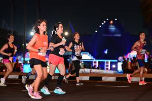 BIB: 26930
                            <button type="button" onclick="openModal(15096101)" class="btn btn-primary btn-sm float-right btn-popup" data-toggle="modal" data-target=".modal-high-quality">
                        <i class="fas fa-shopping-cart"></i> Add to Cart
                    </button>
                                            <button type="button" onclick="isThisMe(15096101, true)" class="btn btn-success btn-sm float-right btn-popup btn-isme hidden" data-toggle="tooltip" data-placement="bottom" title="นี่คือรูปของคุณใช่ไหม คลิกที่นี่เพื่อเอาเข้าอัลบั้ม">
                        <i class="fas fa-plus"></i> Add to album
                    </button>
                    <button type="button" onclick="isThisMe(15096101, false)" class="btn btn-warning btn-sm float-right btn-popup btn-isnotme hidden">
                        <i class="fas fa-ban"></i> Remove from album
                    </button>